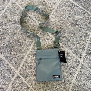 Dakine Jive Crossbody Purse